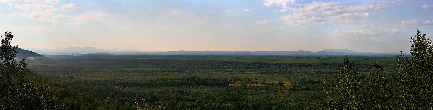 Долина реки Чегдомын